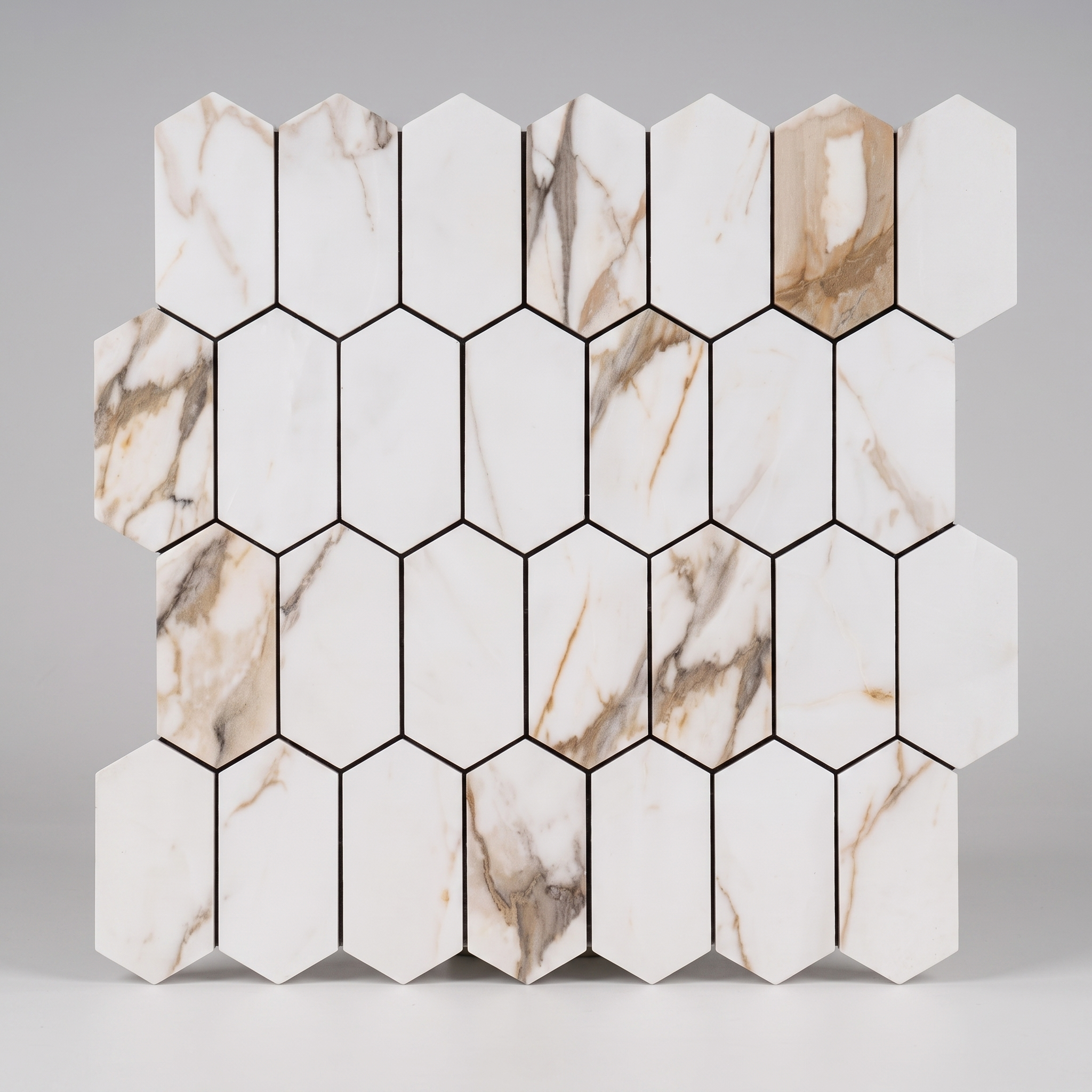 Selbstklebendes Aluminium Mosaik Nantes in Marmoroptik Weiß